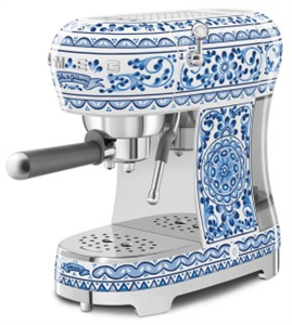 Кофеварка Smeg ECF02DGBEU ecf02dgbeu